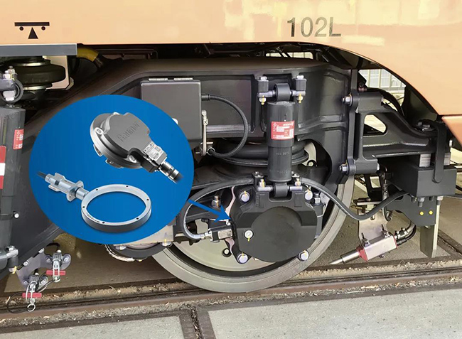 图3:堡盟多通道轮轴编码器大大减少布线工作量。只需一根电缆,便可为多达4个子系统传输测量数据。 图3:堡盟多通道轮轴编码器大大减少布线工作量。只需一根电缆,便可为多达4个子系统传输测量数据。